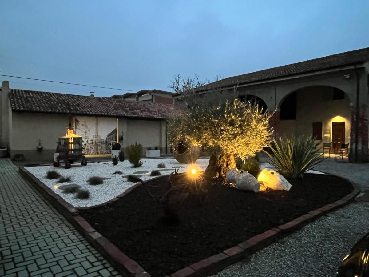 B&B Fiera "In Cascina" เกรโมนา ภายนอก รูปภาพ